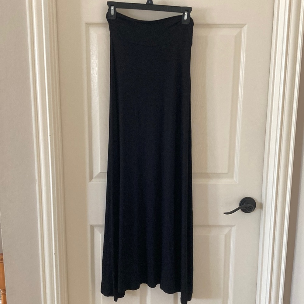 NEW Wet Seal Black Maxi Skirt Stretchy Size Medium Solid Soft Long Women’s NWT